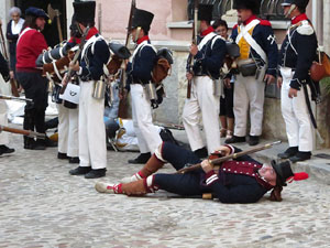 XII Festa Reviu els Setges Napole&ograve;nics de Girona. Combats a la pla&ccedil;a dels Lledoners