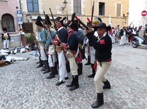 XII Festa Reviu els Setges Napole&ograve;nics de Girona. Combats a la pla&ccedil;a dels Lledoners