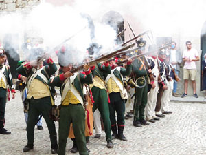 XII Festa Reviu els Setges Napole&ograve;nics de Girona. Combats a la pla&ccedil;a dels Lledoners