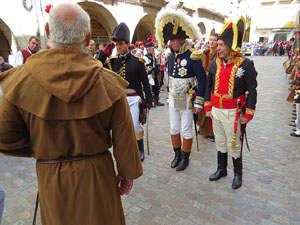 XII Festa Reviu els Setges Napoleònics de Girona. Lliurament de la bandera de la Croada Gironina