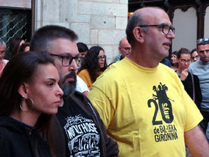 Assaig de Fal·lera Girona amb els bastoners, músics i tota la faràndula festiva