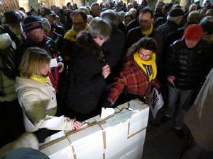 Concentració a la plaça del Vi per la independència i la llibertat dels presos polítics