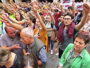 Concentraci&oacute; de rebuig de la sent&egrave;ncia a la pla&ccedil;a del Vi