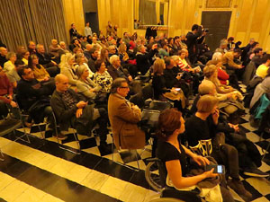 Concentració a la plaça del Vi per la independència i la llibertat dels presos polítics