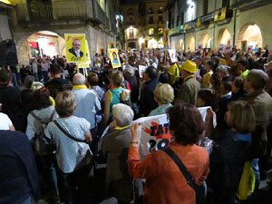 Concentració a la plaça del Vi per la independència i la llibertat dels presos polítics