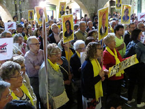 Concentració a la plaça del Vi per la independència i la llibertat dels presos polítics