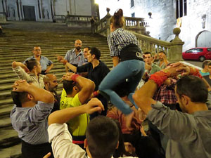 Fires 2019. Assaig de pilar de 4 a les escales de la Catedral pels Marrecs de Salt