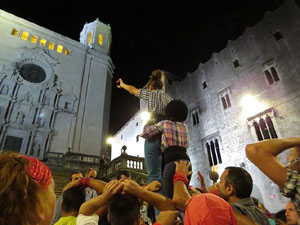 Fires 2019. Assaig de pilar de 4 a les escales de la Catedral pels Marrecs de Salt