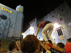 Fires 2019. Assaig de pilar de 4 a les escales de la Catedral pels Marrecs de Salt