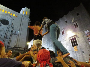 Fires 2019. Assaig de pilar de 4 a les escales de la Catedral pels Marrecs de Salt