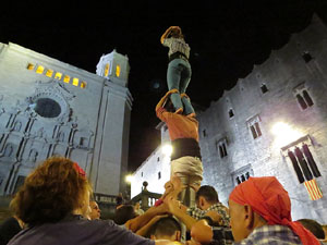 Fires 2019. Assaig de pilar de 4 a les escales de la Catedral pels Marrecs de Salt