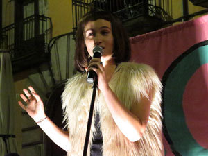 Fires 2019. La Drakofarra, descens del Beatusaure i del petit Drac Major per les escales de la Catedral de Girona