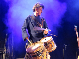 Fires 2019. Actuaci&oacute; de Els Berros de la Cort a la pla&ccedil;a de Sant Feliu