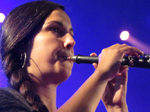 Fires 2019. Actuaci&oacute; de Els Berros de la Cort a la pla&ccedil;a de Sant Feliu