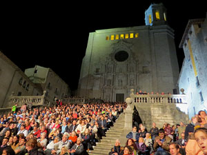 Fires 2019. Tradicional cantada d'havaneres a les escales de la Catedral pel grup Terra Endins