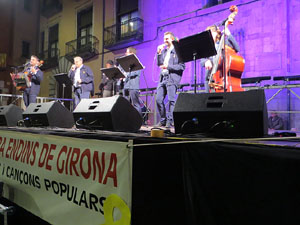 Fires 2019. Tradicional cantada d'havaneres a les escales de la Catedral pel grup Terra Endins