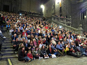 Fires 2019. Tradicional cantada d'havaneres a les escales de la Catedral pel grup Terra Endins