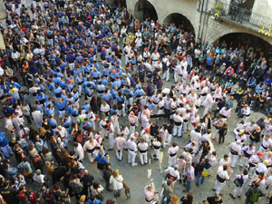 Fires 2019. La Diada Castellera a la plaça del Vi, amb els Marrecs de Salt, els Capgrossos de Mataró i els Minyons de Terrassa