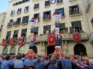 Fires 2019. La Diada Castellera a la plaça del Vi, amb els Marrecs de Salt, els Capgrossos de Mataró i els Minyons de Terrassa