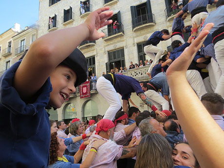 Fires 2019. La Diada Castellera a la plaça del Vi, amb els Marrecs de Salt, els Capgrossos de Mataró i els Minyons de Terrassa