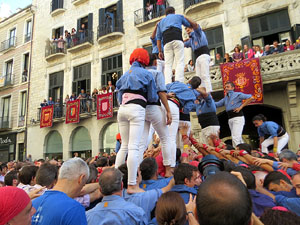 Fires 2019. La Diada Castellera a la plaça del Vi, amb els Marrecs de Salt, els Capgrossos de Mataró i els Minyons de Terrassa