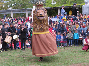 Fires 2019. 38a. Trobada de Gegants de Fires de Sant Narc&iacute;s al Parc del Migdia