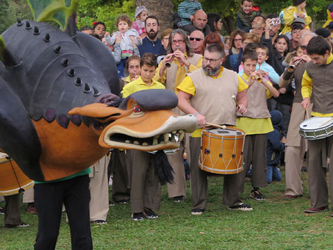 Ball del Petit Drac Major de Girona al parc del Migdia
