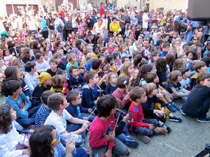 Fires 2019. Passejada de Fires de la Mula Baba i representació de titelles