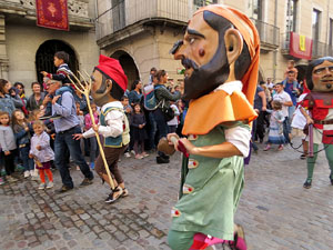 Fires 2019. Passejada amb els capgrossos de la ciutat i Fal&middot;lera Gironina