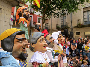 Fires 2019. Passejada amb els capgrossos de la ciutat i Fal&middot;lera Gironina