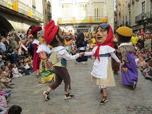 Fires 2019. Passejada amb els capgrossos de la ciutat i Fal&middot;lera Gironina