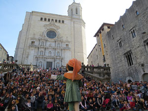 Fires 2019. Passejada amb els capgrossos de la ciutat i Fal&middot;lera Gironina