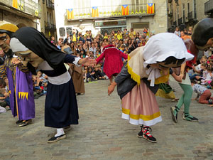 Fires 2019. Passejada amb els capgrossos de la ciutat i Fal&middot;lera Gironina