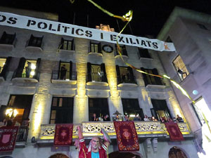 Fires 2019. Pregó de Fires. Entrada i ballades de capgrossos, gegants i faràndula a la plaça del Vi