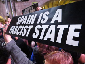 Fires 2019. Pregó de Fires. Entrada i ballades de capgrossos, gegants i faràndula a la plaça del Vi