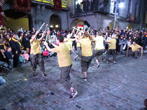 Fires 2019. Pregó de Fires. Entrada i ballades de capgrossos, gegants i faràndula a la plaça del Vi