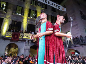 Fires 2019. Pregó de Fires. Entrada i ballades de capgrossos, gegants i faràndula a la plaça del Vi