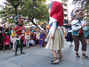 Fires 2019. Preg&oacute; de Fires. Les cercaviles de gegants i capgrossos fins la pla&ccedil;a del Vi