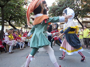 Fires 2019. Preg&oacute; de Fires. Les cercaviles de gegants i capgrossos fins la pla&ccedil;a del Vi