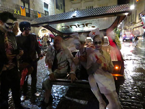 Fires 2019. 8a. Zombie Walk de Girona dins el festival Acocollona't