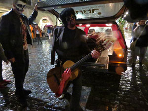 Fires 2019. 8a. Zombie Walk de Girona dins el festival Acocollona't