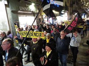Manifestació de protesta contra les resolucions de la Junta Electoral Central que inhabilita el President Quim Torra