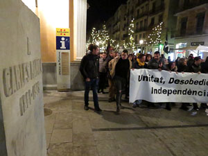 Manifestació de protesta contra les resolucions de la Junta Electoral Central que inhabilita el President Quim Torra