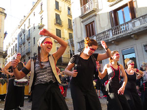 Nadal 2019. La percussi&oacute; de Bloc Quilombo per la Marat&oacute; de TV3