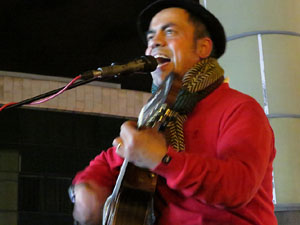 Nadal 2019 a Girona. Girona Christmas Swing amb Pau Morales & Ricard Figueres, a la pla&ccedil;a Miquel Santal&oacute;