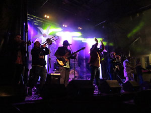 Nadal 2019 a Girona. Concert de Cap d'Any amb La Tropical versions