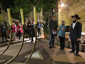 Nadal 2019 a Girona. Encesa de les llums de Hanukk&agrave; al pati dels Rabins