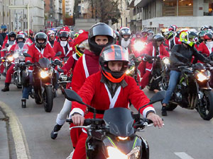 Nadal 2019. Papanoelada motera pels carrers de la ciutat