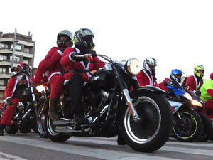 Nadal 2019. Papanoelada motera pels carrers de la ciutat