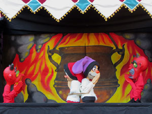 Nadal 2019. Cercavila i Els Pastorets de la Mula Baba a la pla&ccedil;a del Pallol